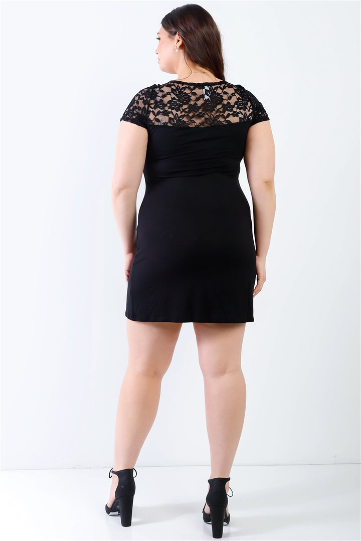 Plus Lace Details Short Sleeve Mini Dress